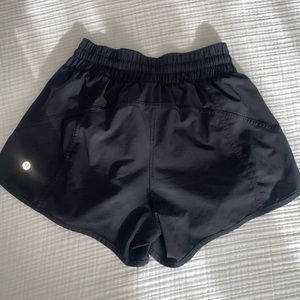 LULULEMON “TRACKER” SHORTS